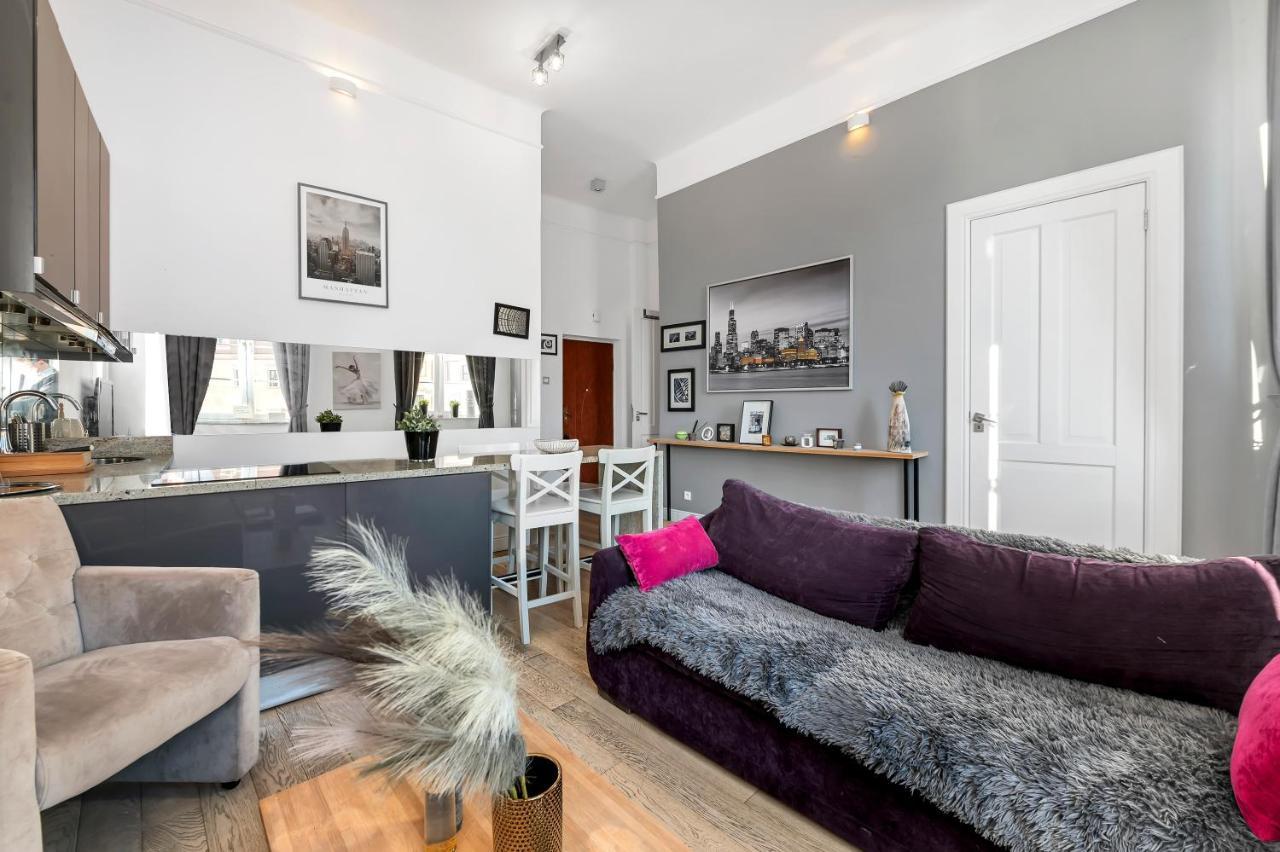 Amazing Apartment On Plac Zamkowy Varsovia Exterior foto